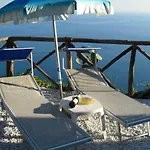 Paradiso House Будинок відпочинку
