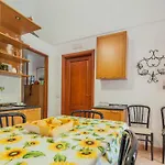Paradiso House Holiday home *