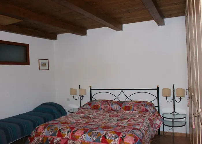 The Guardian Of Feriehus Amalfi