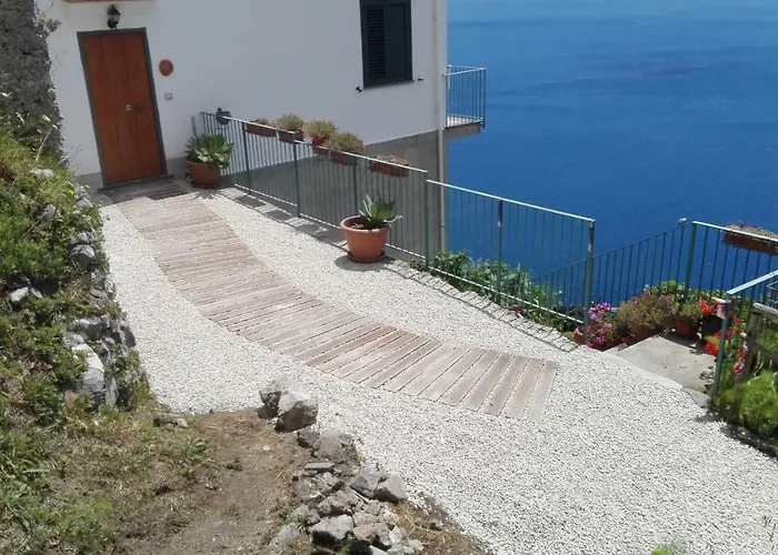 The Guardian Of Amalfi