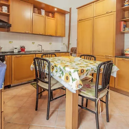 Paradiso House *