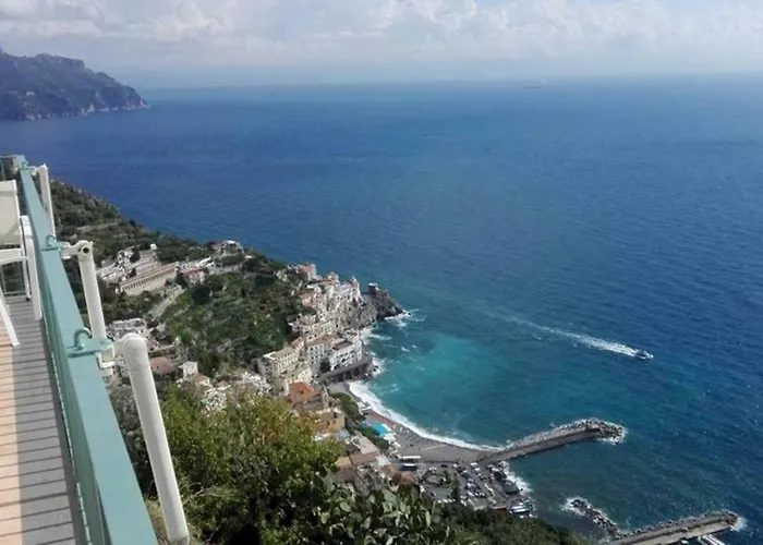 別荘 The Guardian Of